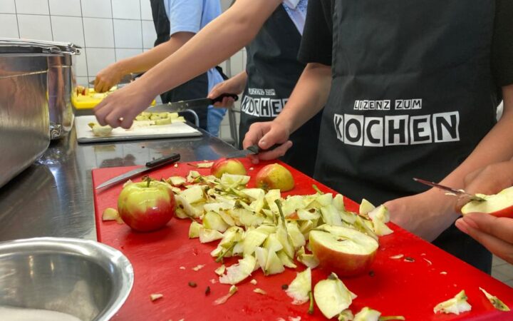 Schulen für Programm “Schüler-Koch-Lizenz” gesucht